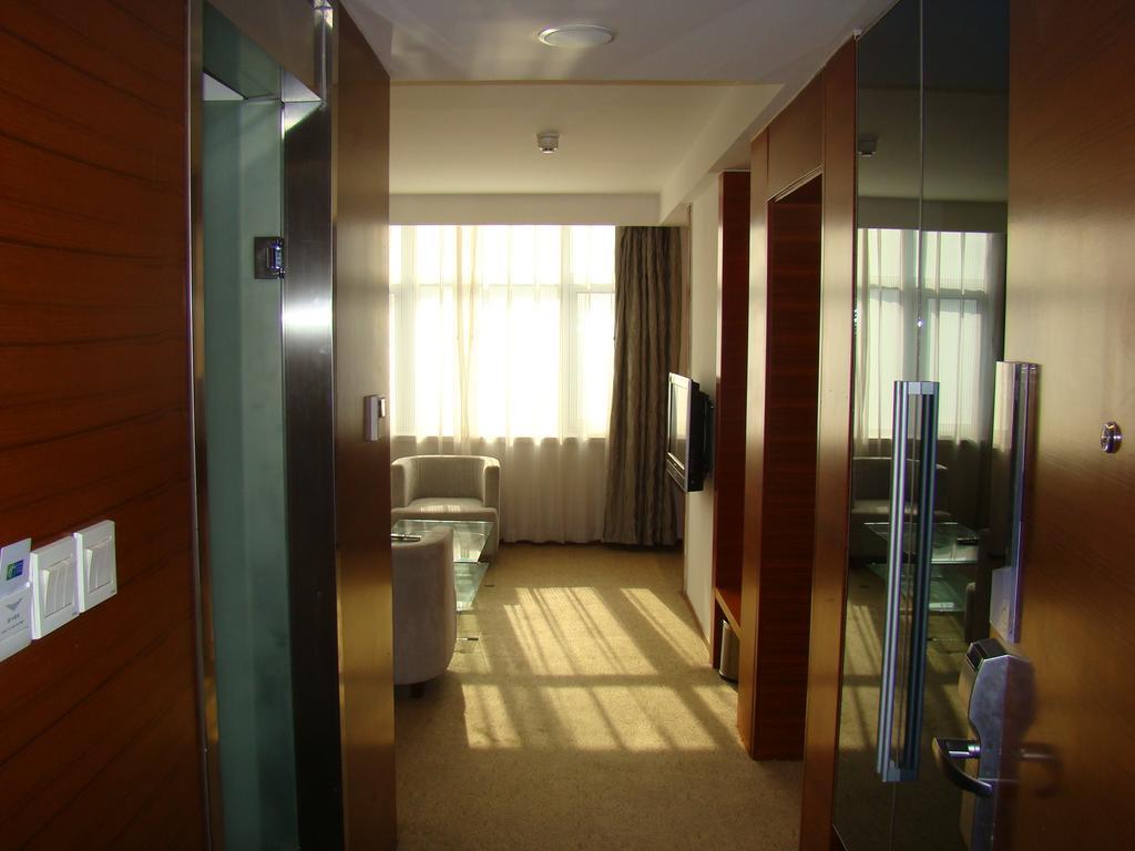 Holiday Inn Express Tianjin Binhai Exteriör bild