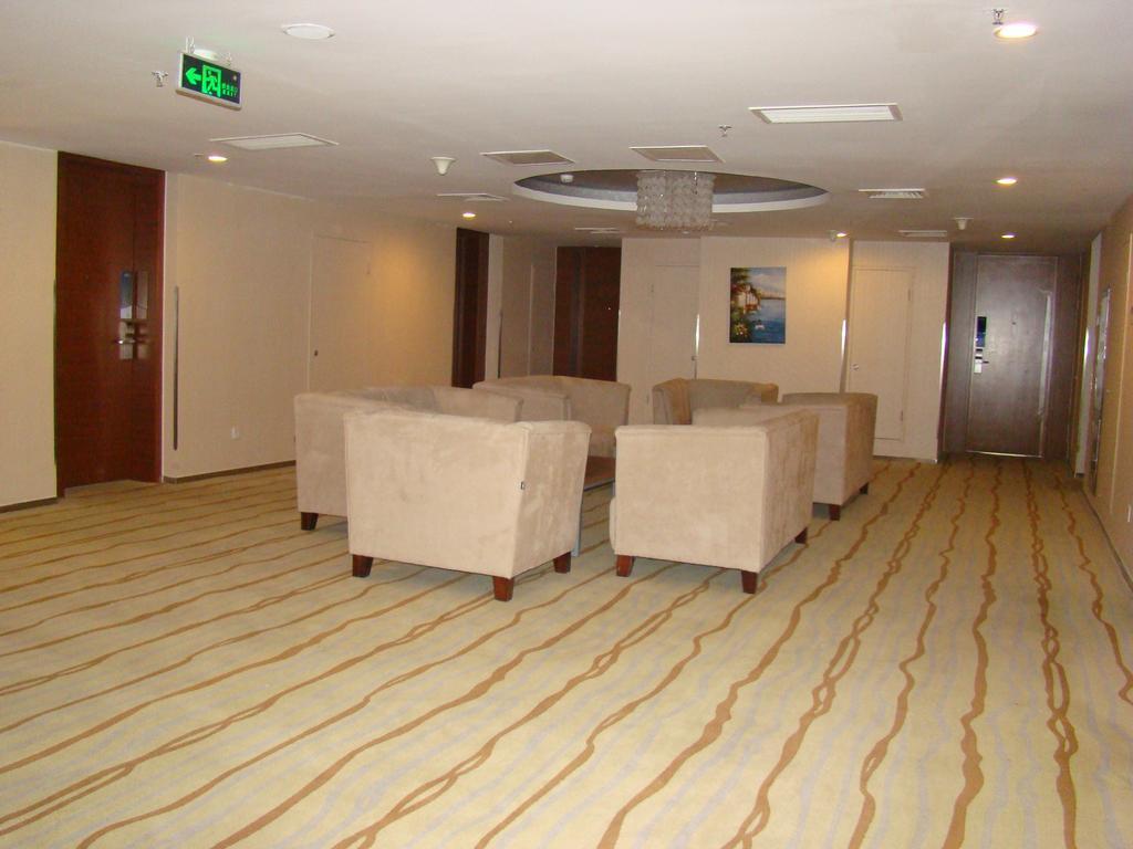 Holiday Inn Express Tianjin Binhai Exteriör bild
