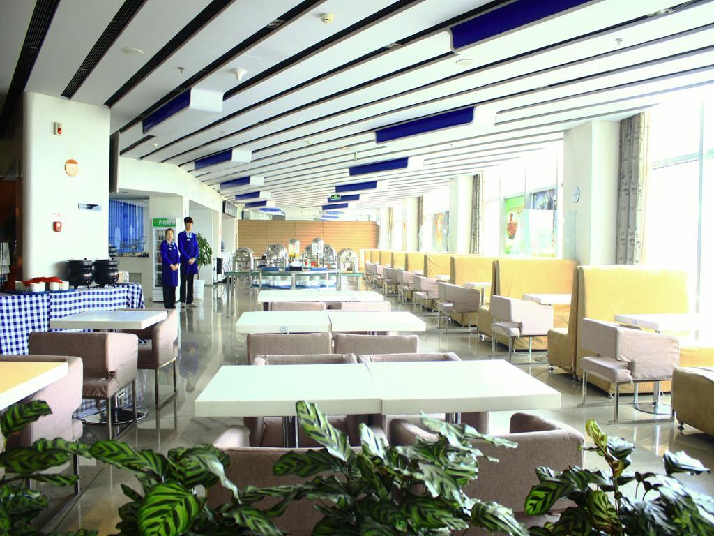 Holiday Inn Express Tianjin Binhai Exteriör bild