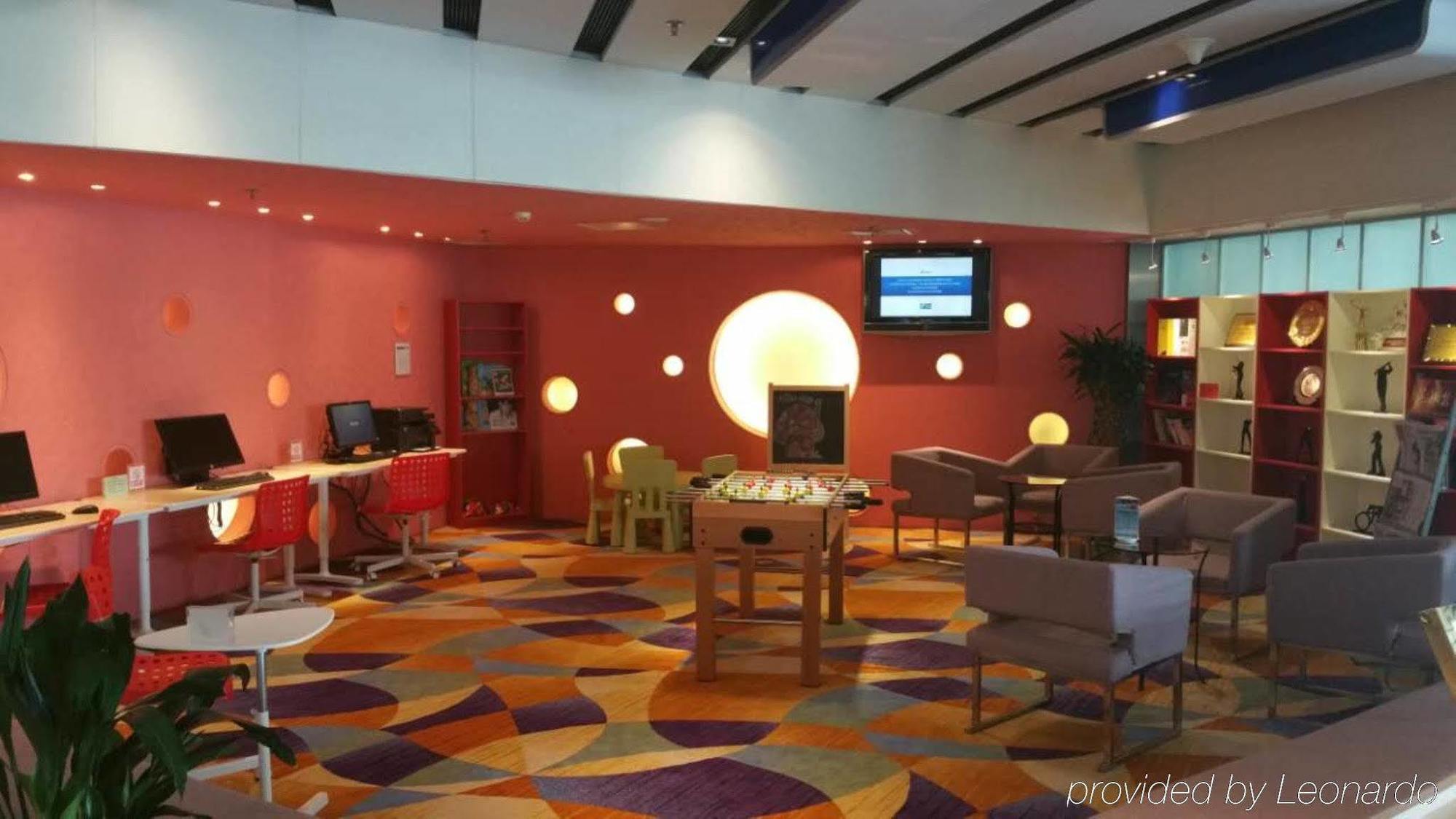 Holiday Inn Express Tianjin Binhai Exteriör bild